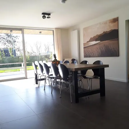 Josiane Остдёйнкерке